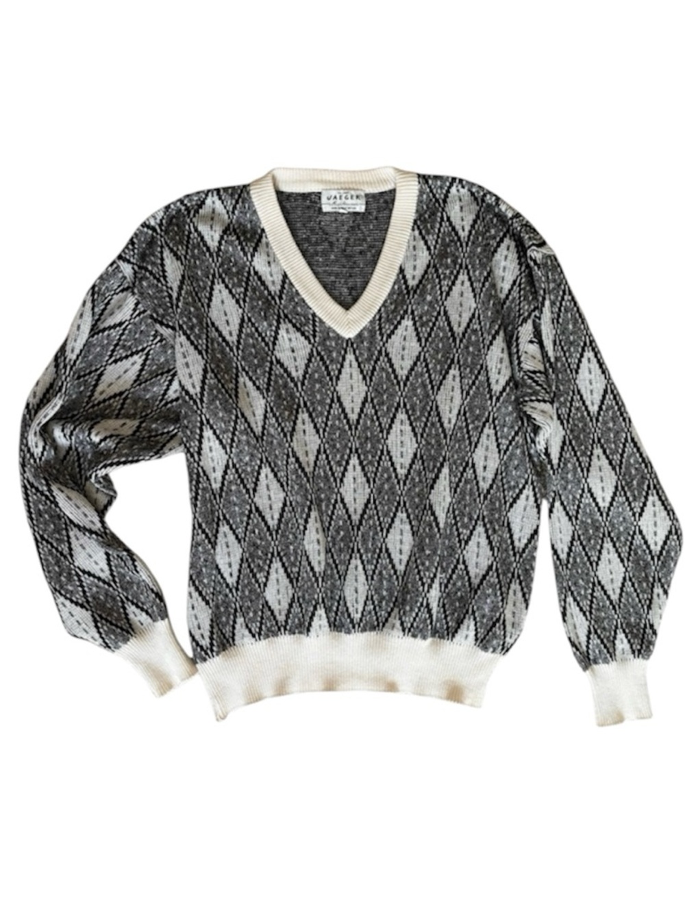 Vintage diamond patterned sweater